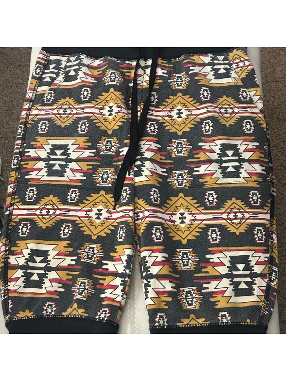 Carbon multicoloured Aztec print shorts with draw string Size M